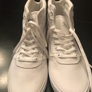 Women’s size 8 high top Vans in white